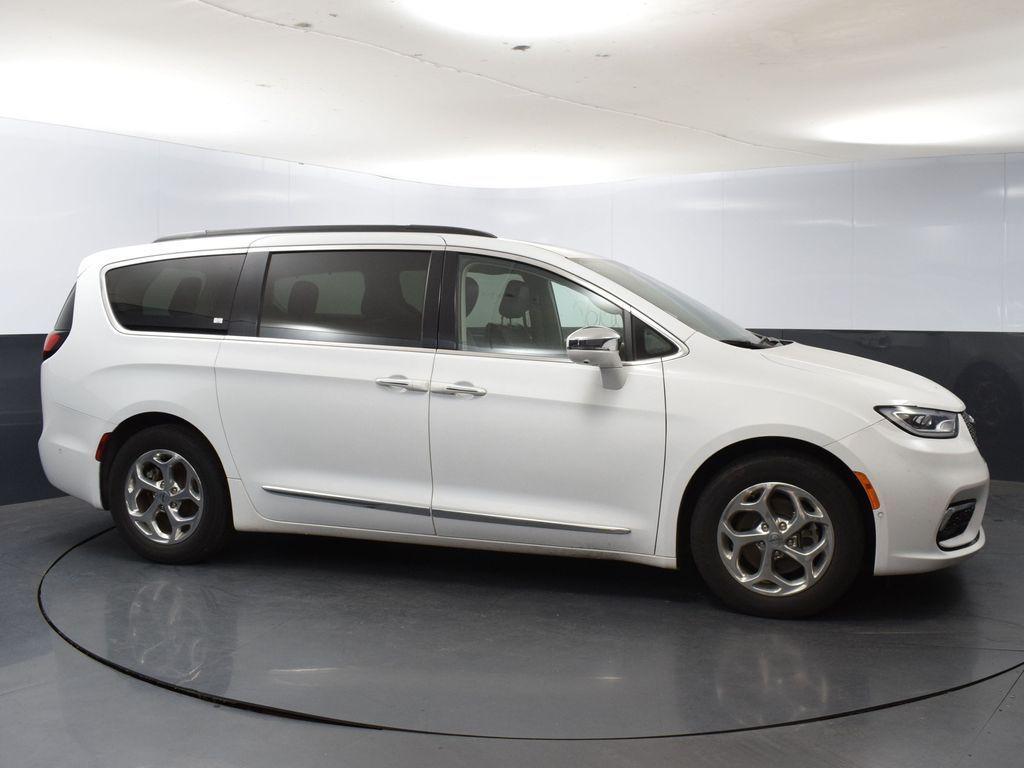 used 2022 Chrysler Pacifica car, priced at $26,923