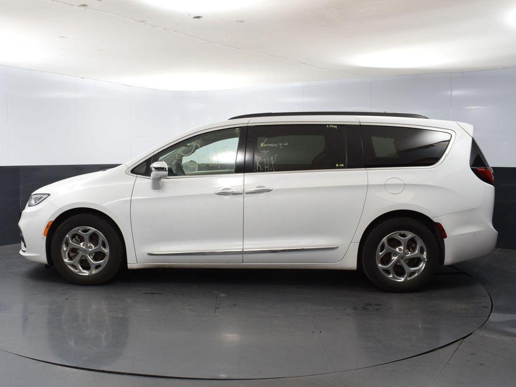 used 2022 Chrysler Pacifica car, priced at $26,923