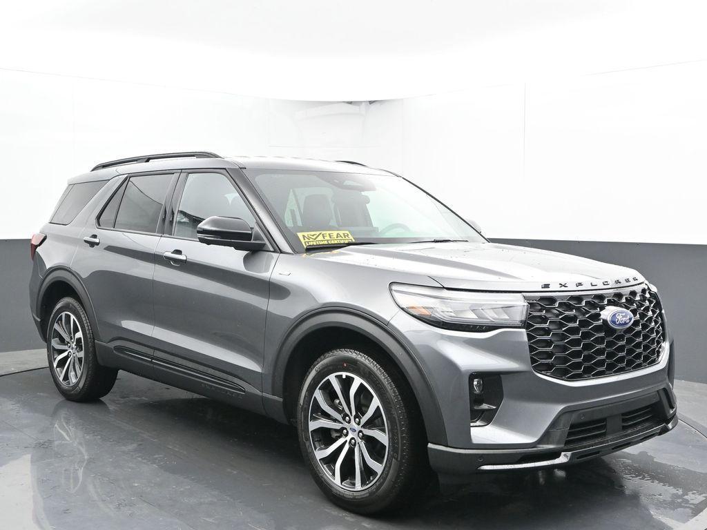new 2025 Ford Explorer car, priced at $47,425