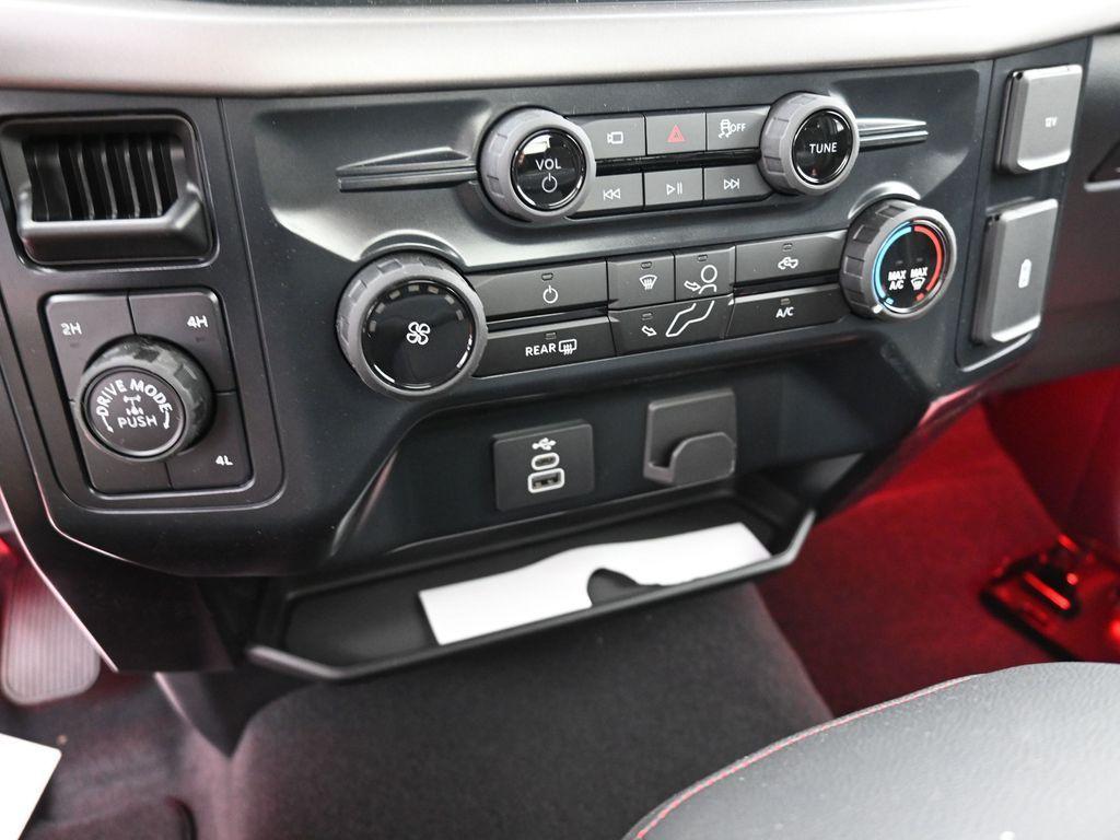 new 2025 Ford F-150 car