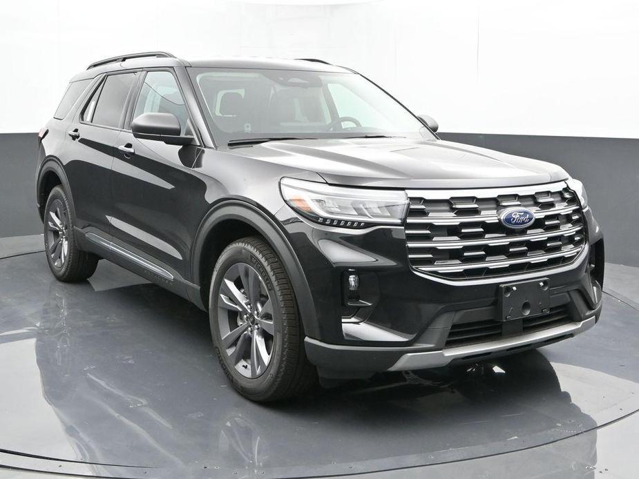 new 2025 Ford Explorer car, priced at $47,305