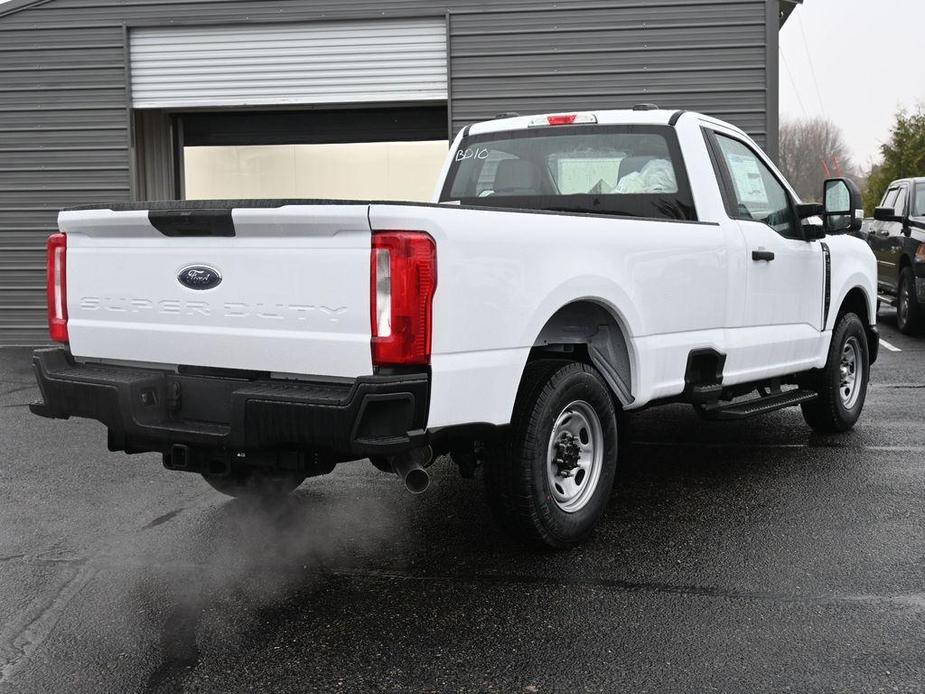 new 2024 Ford F-250 car, priced at $42,380