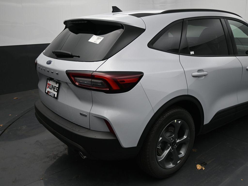 new 2025 Ford Escape car, priced at $33,980