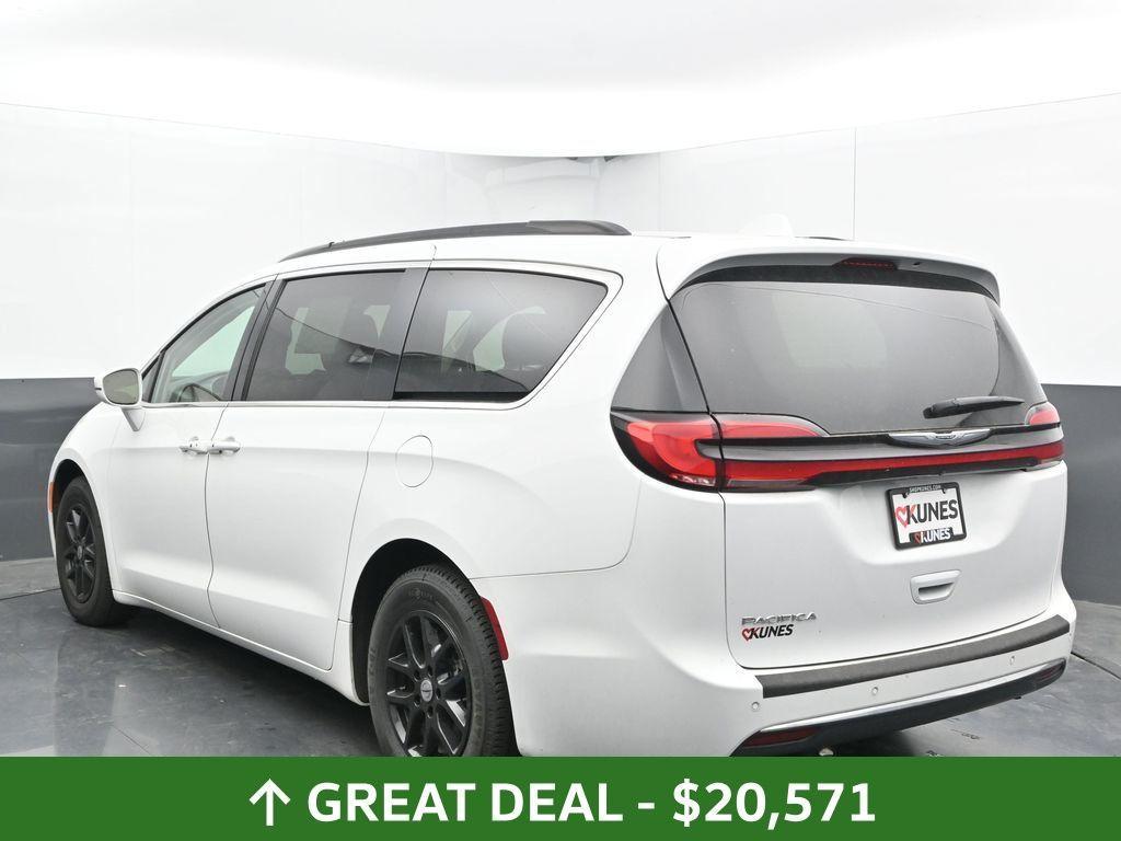 used 2022 Chrysler Pacifica car, priced at $20,571