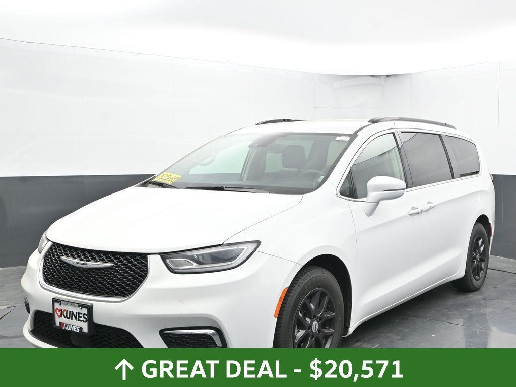 used 2022 Chrysler Pacifica car, priced at $20,571
