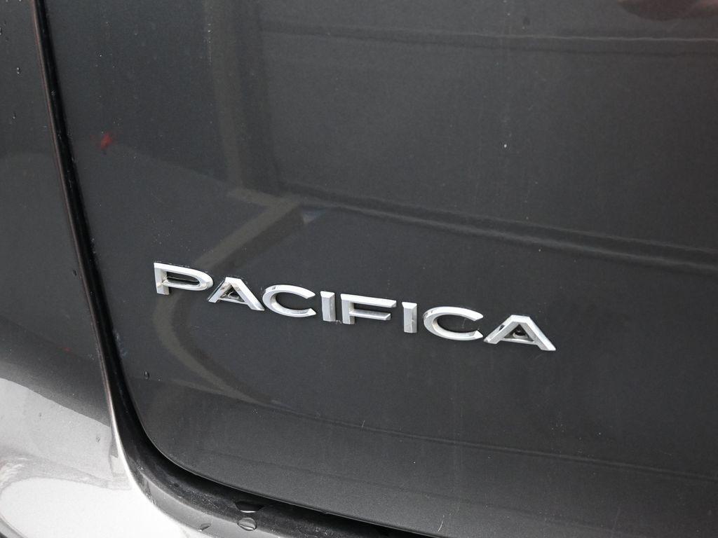 used 2022 Chrysler Pacifica car, priced at $21,382