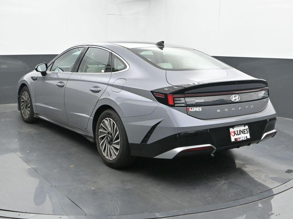 used 2024 Hyundai Sonata Hybrid car, priced at $24,971