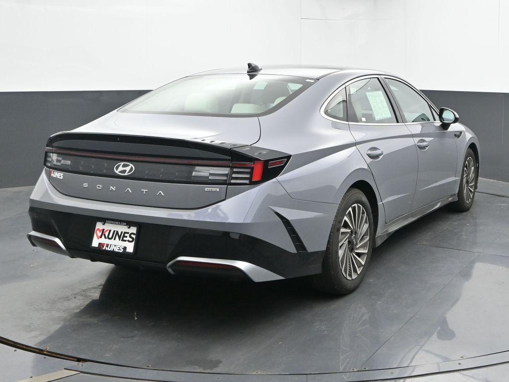 used 2024 Hyundai Sonata Hybrid car, priced at $24,971