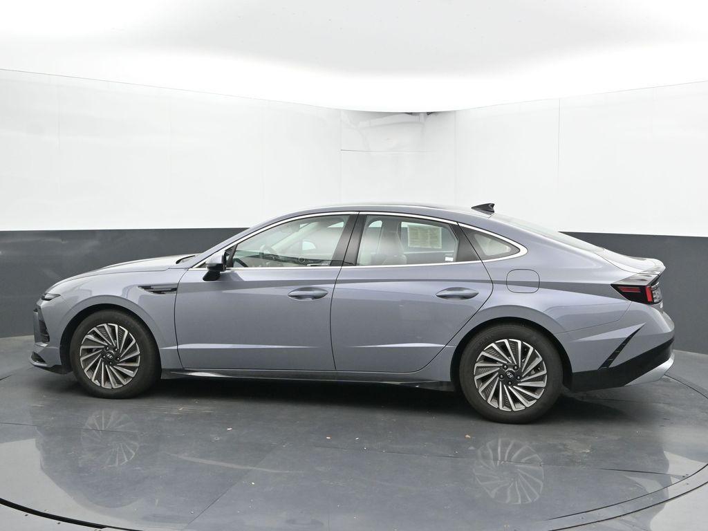 used 2024 Hyundai Sonata Hybrid car, priced at $24,971