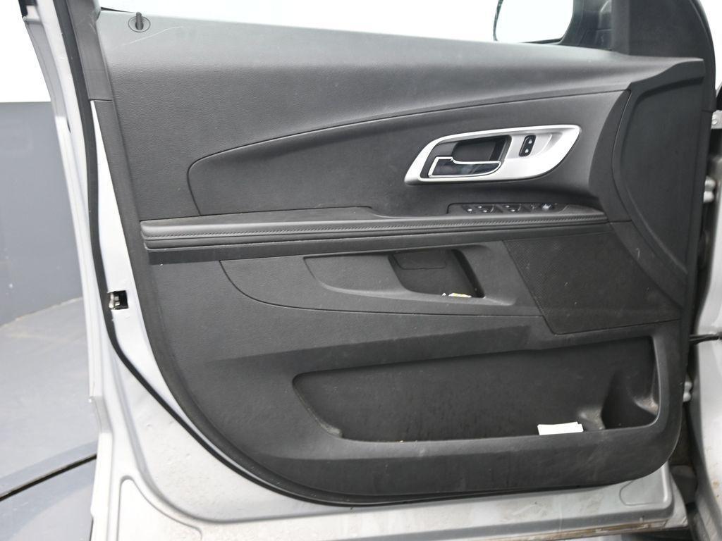 used 2015 Chevrolet Equinox car, priced at $6,795