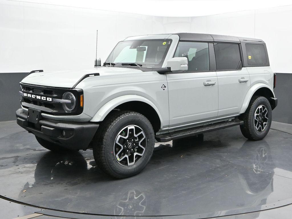 new 2024 Ford Bronco car, priced at $48,523