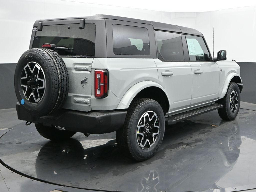 new 2024 Ford Bronco car, priced at $48,523