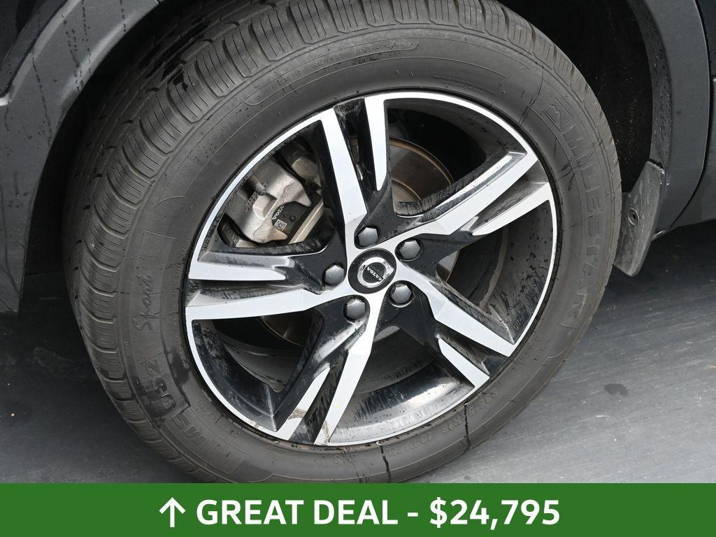 used 2024 Volvo XC40 car, priced at $24,795