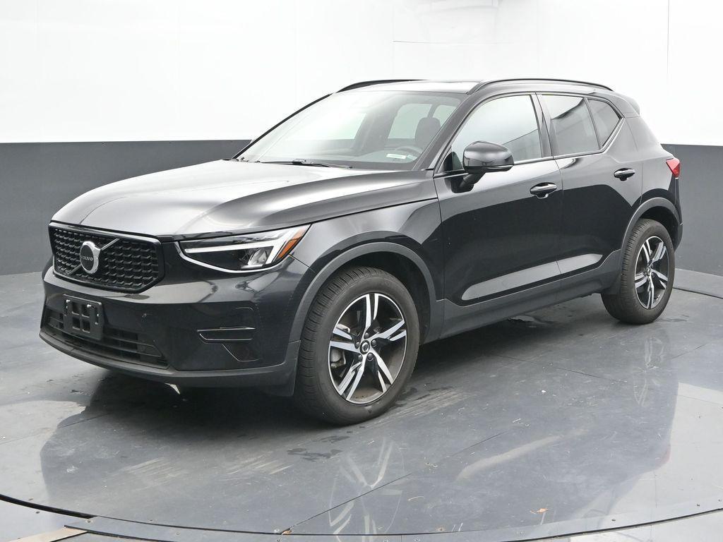 used 2024 Volvo XC40 car, priced at $26,538