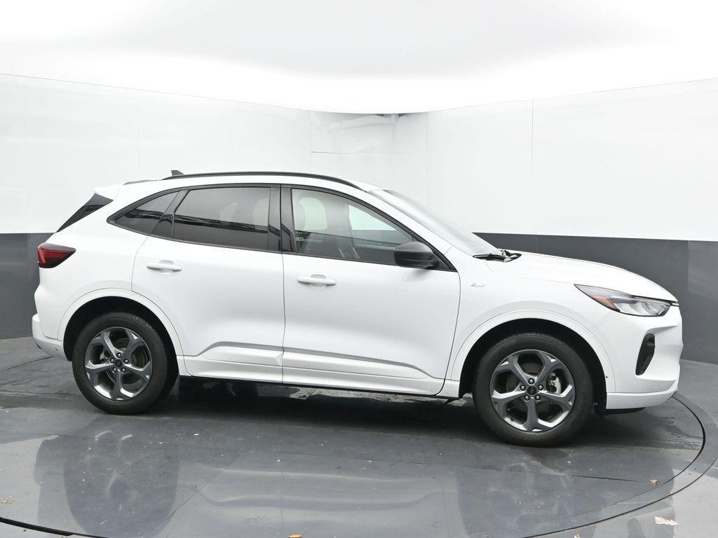 used 2023 Ford Escape car, priced at $21,579