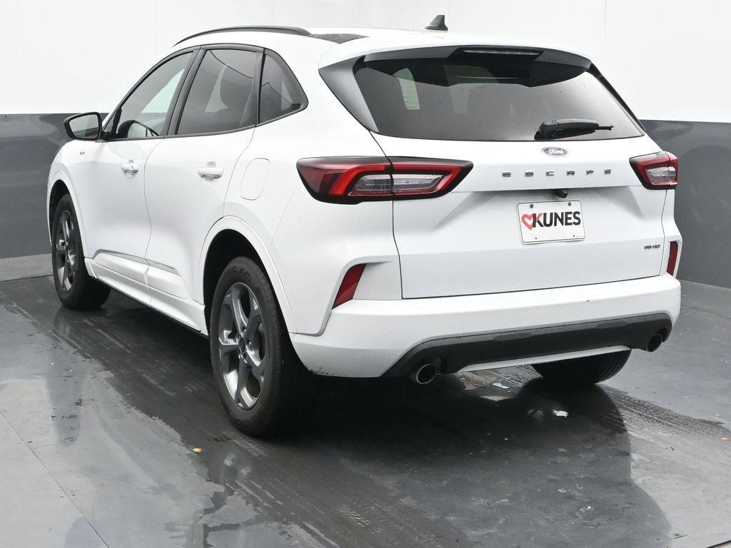 used 2023 Ford Escape car, priced at $21,579