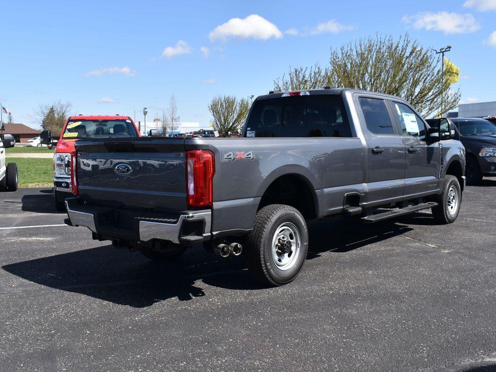 new 2024 Ford F-350 car, priced at $66,165