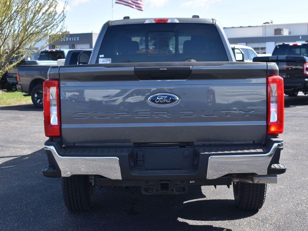 new 2024 Ford F-350 car, priced at $66,165