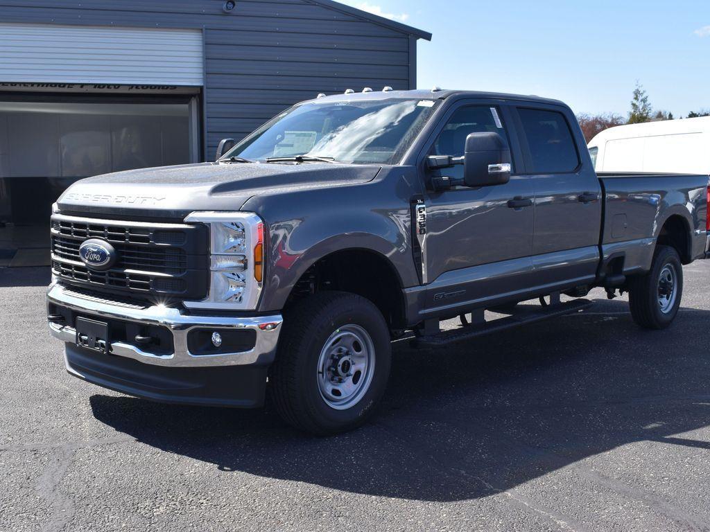 new 2024 Ford F-350 car, priced at $66,165