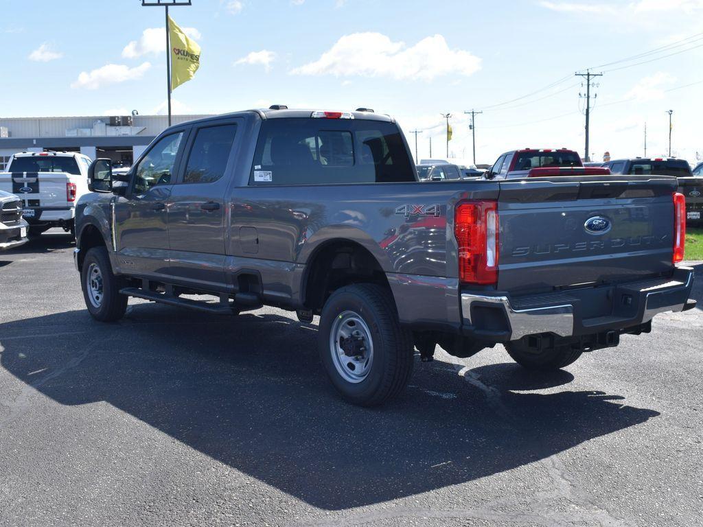 new 2024 Ford F-350 car, priced at $66,165