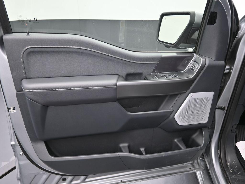 new 2025 Ford F-150 car, priced at $69,652