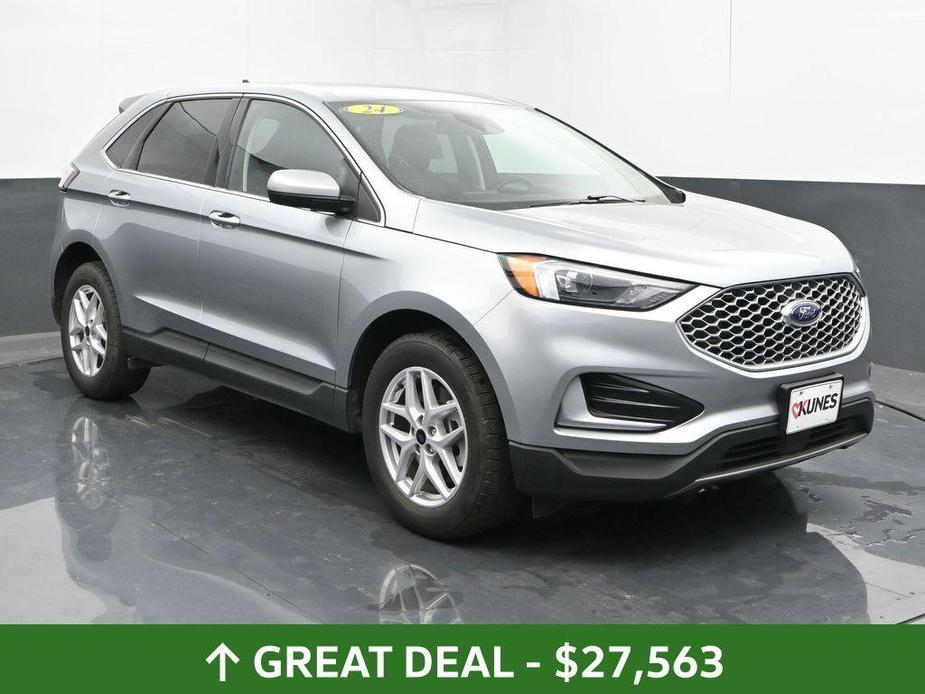 used 2024 Ford Edge car, priced at $27,563