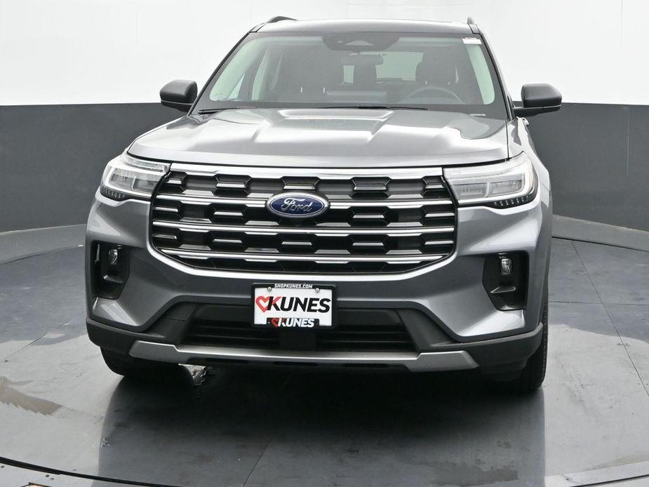 new 2025 Ford Explorer car, priced at $46,900