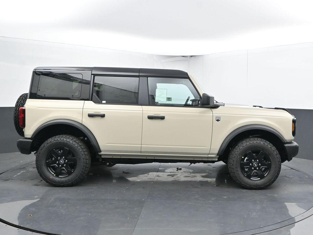 new 2025 Ford Bronco car, priced at $45,605