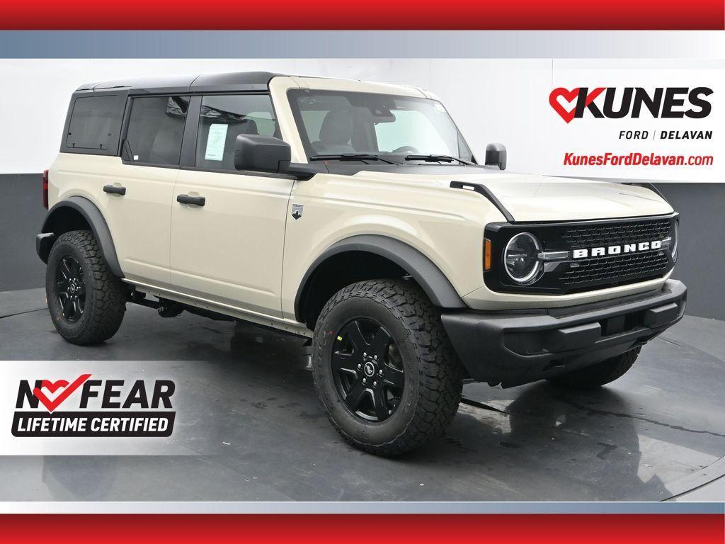 new 2025 Ford Bronco car, priced at $45,605