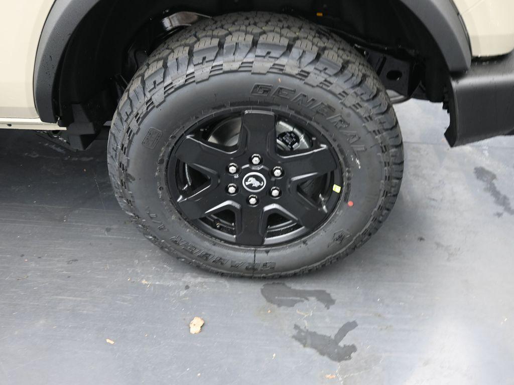 new 2025 Ford Bronco car, priced at $45,605