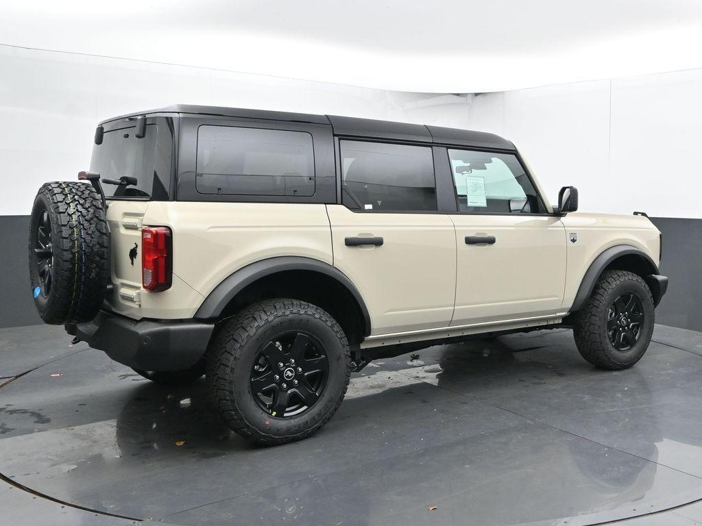 new 2025 Ford Bronco car, priced at $45,605