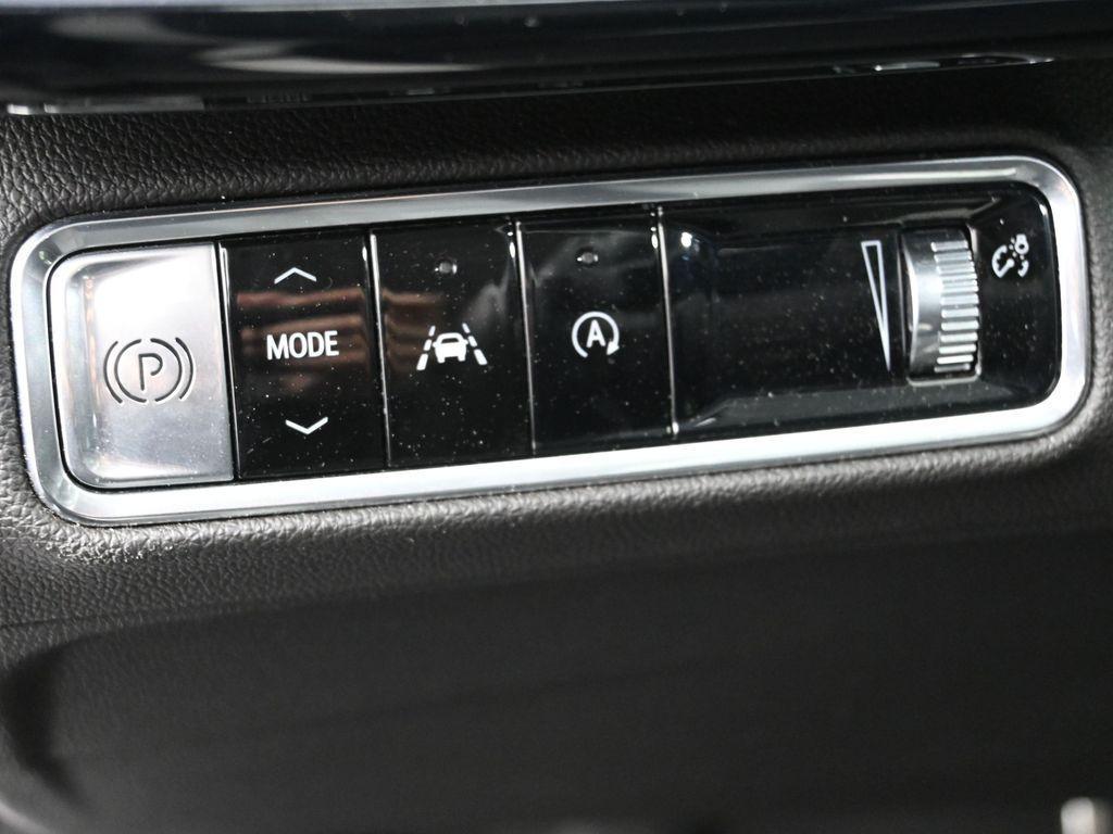 used 2024 Buick Envision car, priced at $32,379