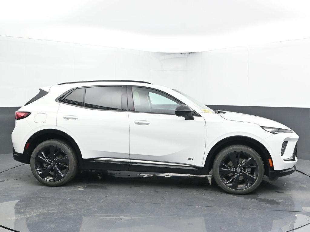 used 2024 Buick Envision car, priced at $32,379