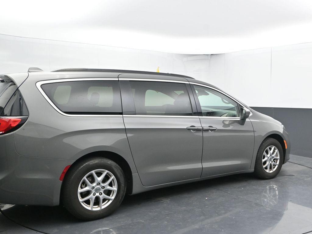 used 2022 Chrysler Pacifica car, priced at $20,877