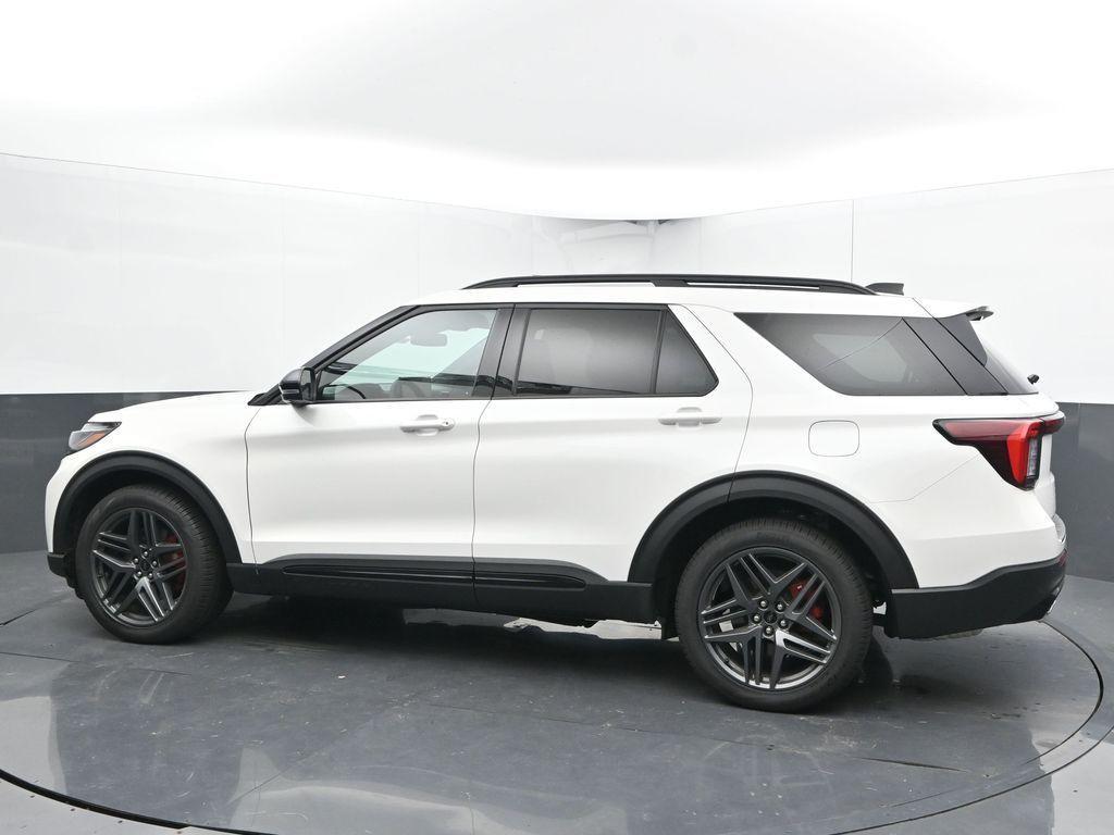 new 2025 Ford Explorer car, priced at $57,818