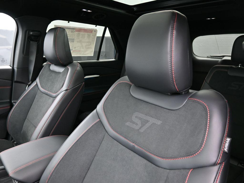 new 2025 Ford Explorer car, priced at $57,818