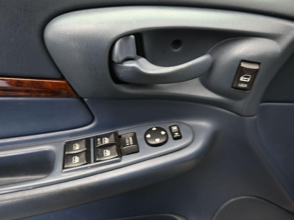 used 2001 Chevrolet Impala car, priced at $2,999