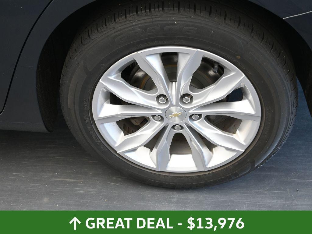 used 2020 Chevrolet Malibu car, priced at $13,976