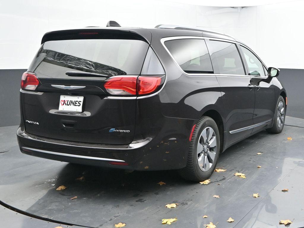 used 2018 Chrysler Pacifica Hybrid car, priced at $14,724