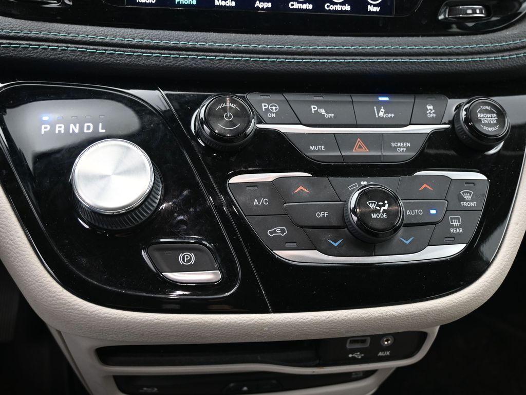 used 2018 Chrysler Pacifica Hybrid car, priced at $14,724