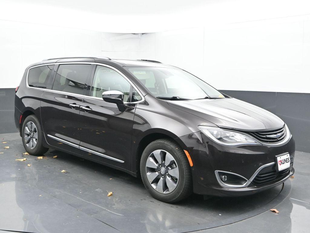 used 2018 Chrysler Pacifica Hybrid car, priced at $14,724