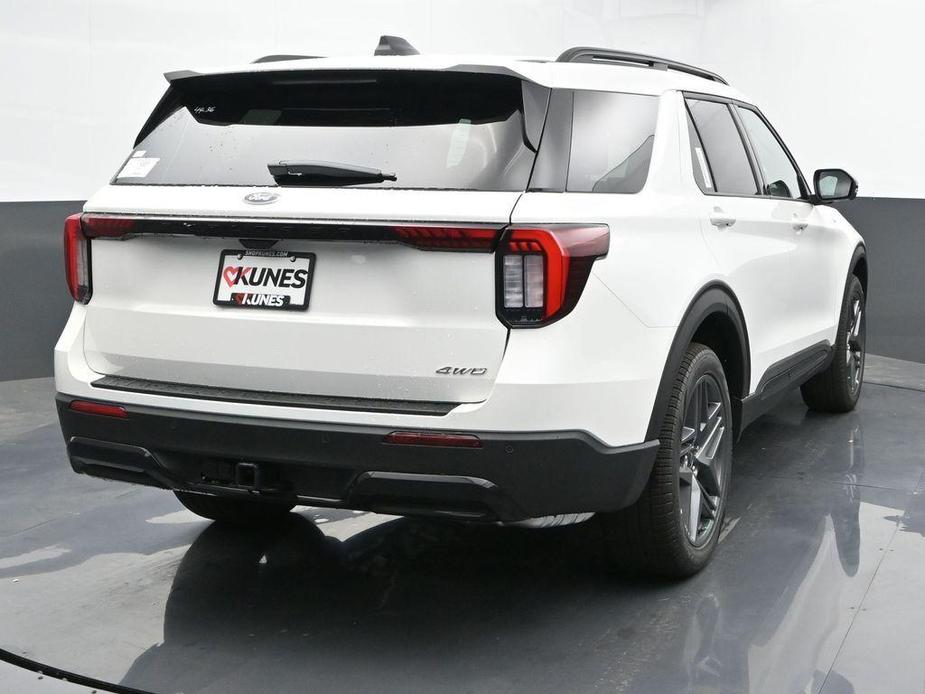 new 2025 Ford Explorer car, priced at $53,335