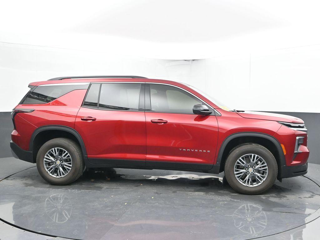 used 2024 Chevrolet Traverse car, priced at $42,721