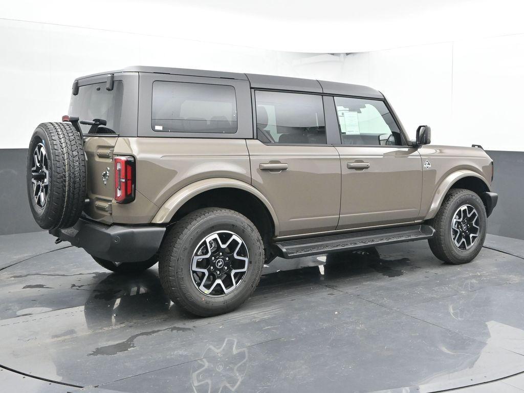 new 2025 Ford Bronco car, priced at $48,393