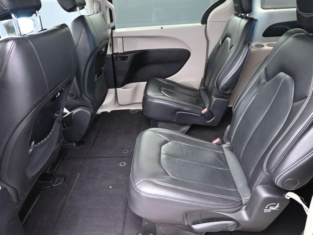 used 2022 Chrysler Pacifica car, priced at $21,394