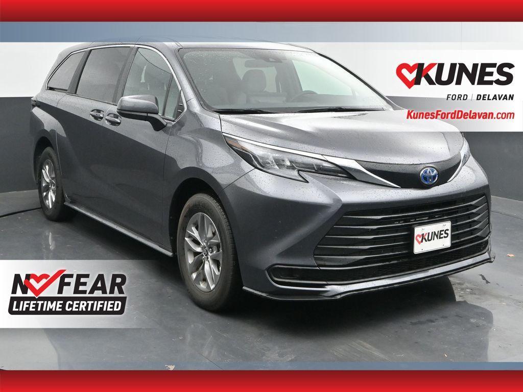 used 2025 Toyota Sienna car, priced at $42,883
