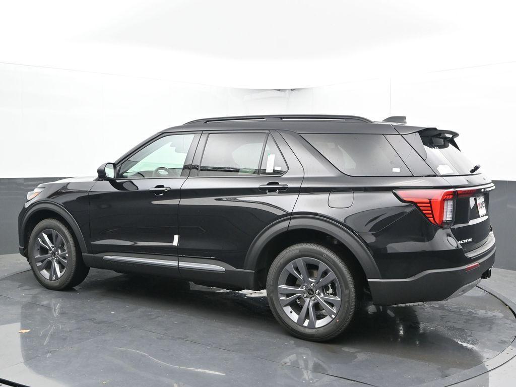 new 2025 Ford Explorer car, priced at $46,296