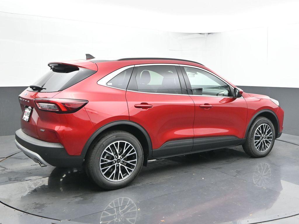 new 2025 Ford Escape car, priced at $29,675