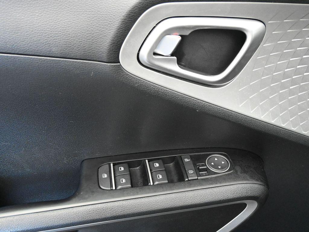used 2024 Kia Soul car, priced at $18,037