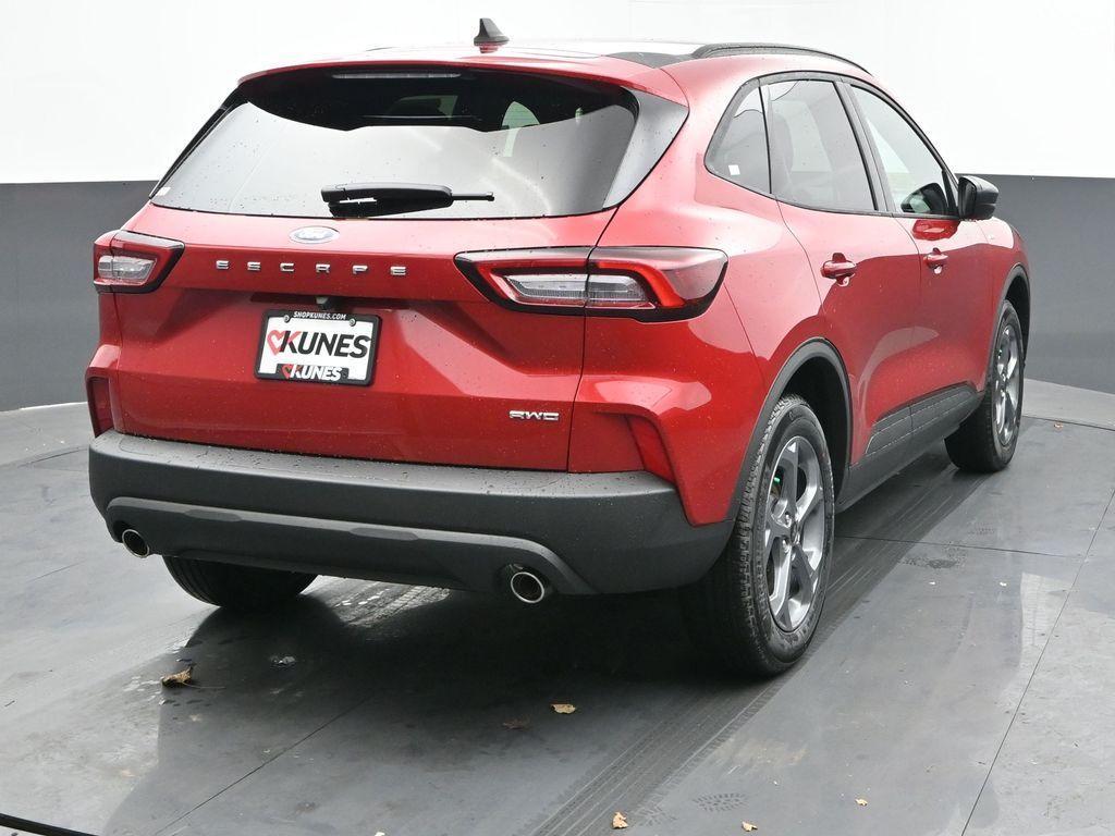 new 2025 Ford Escape car, priced at $32,045